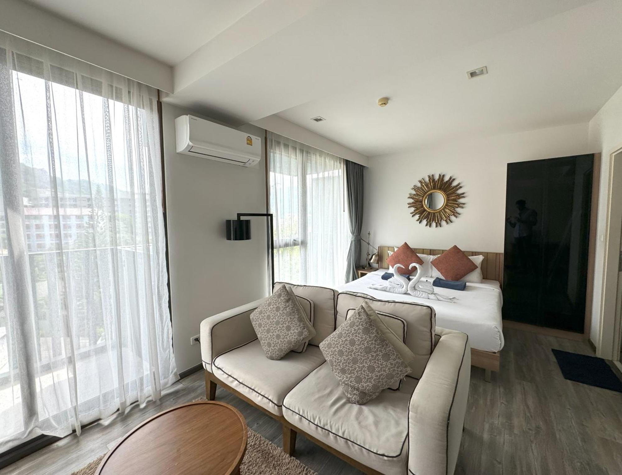 The Deck Condominium By Lofty Patong Dış mekan fotoğraf