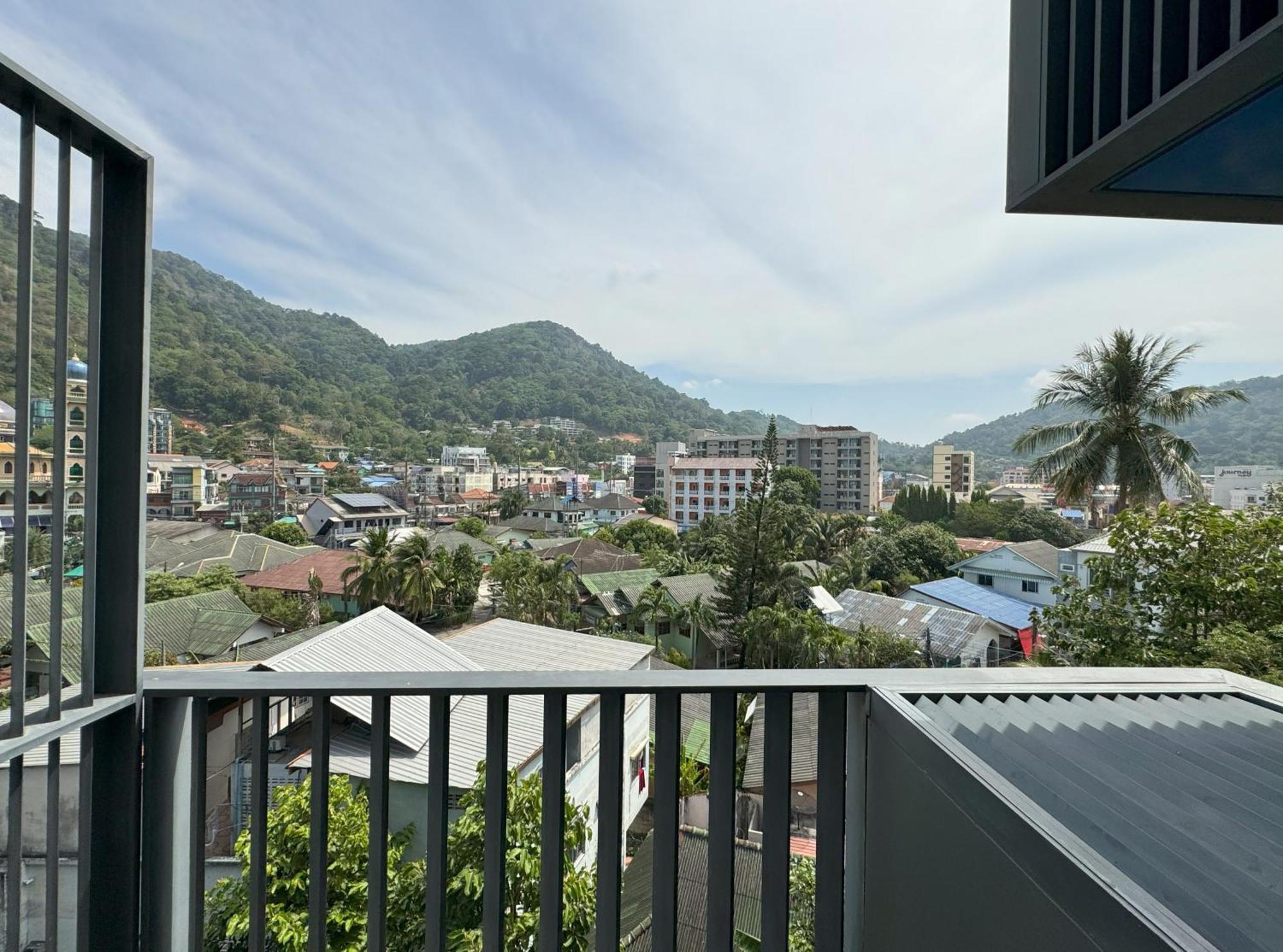 The Deck Condominium By Lofty Patong Dış mekan fotoğraf