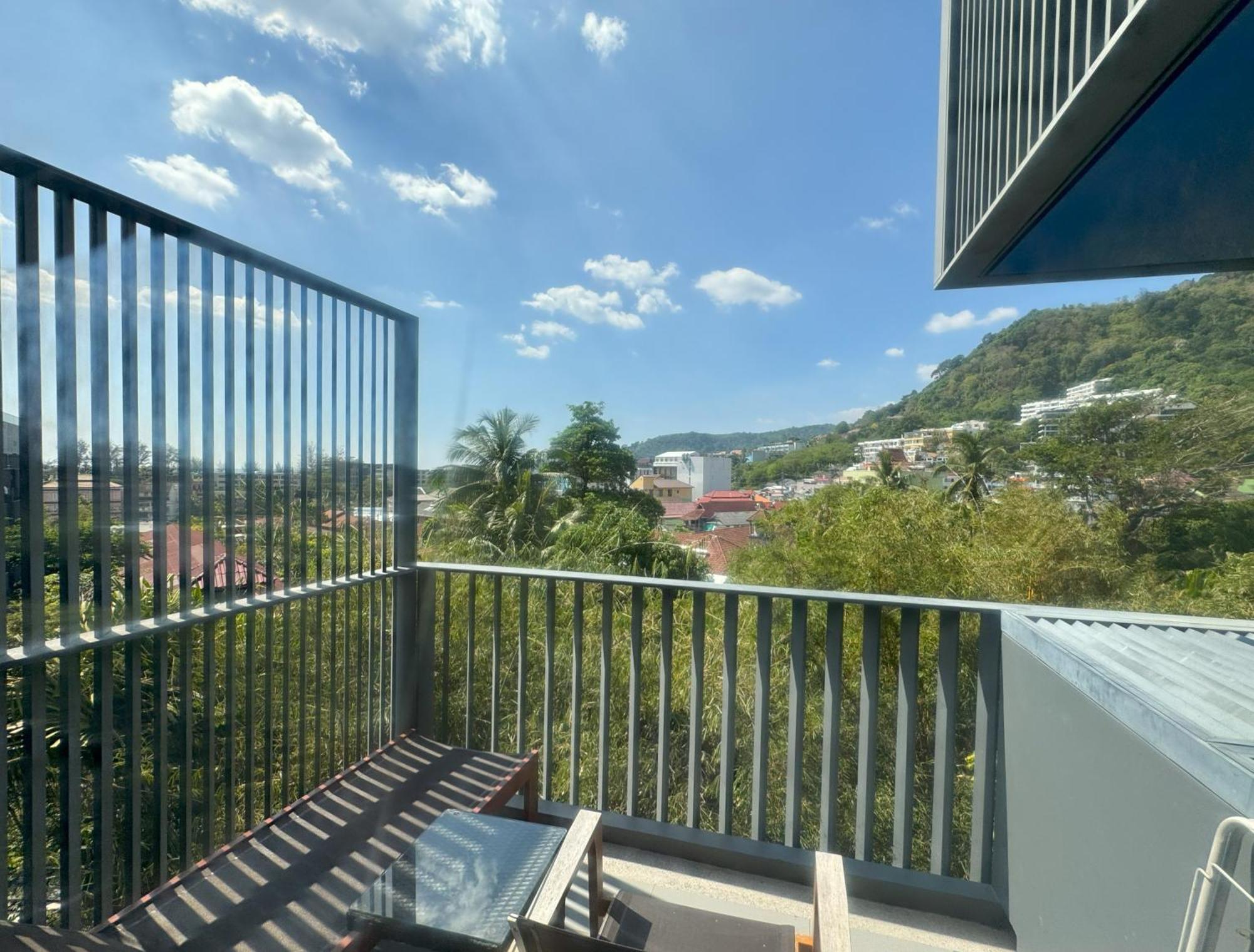 The Deck Condominium By Lofty Patong Dış mekan fotoğraf