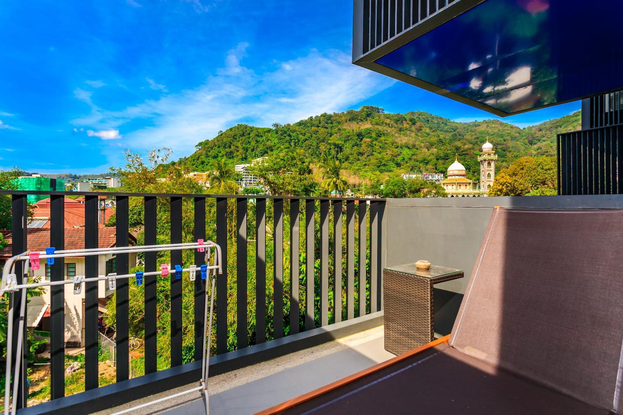 The Deck Condominium By Lofty Patong Dış mekan fotoğraf